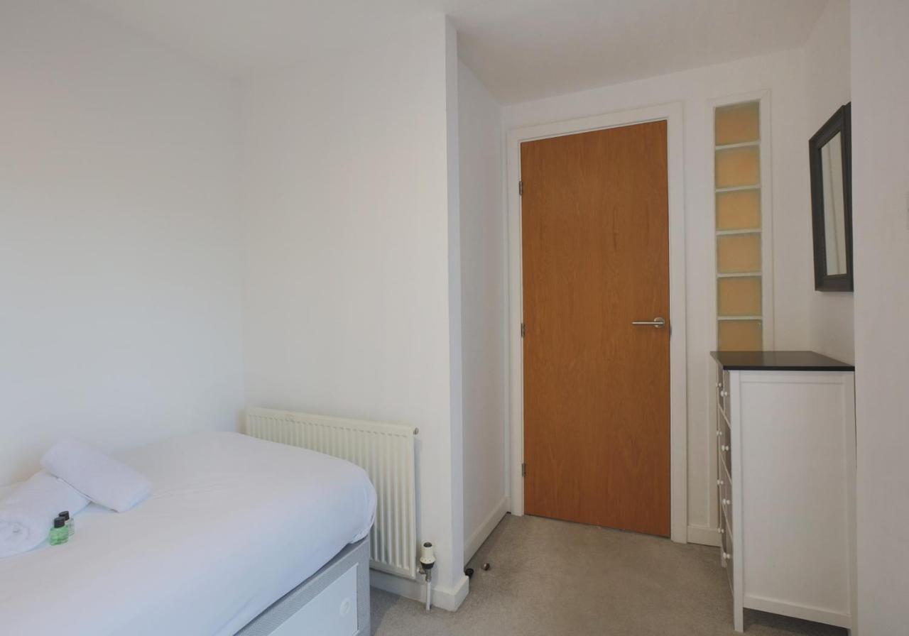 The East London Residence Единбург Екстериор снимка